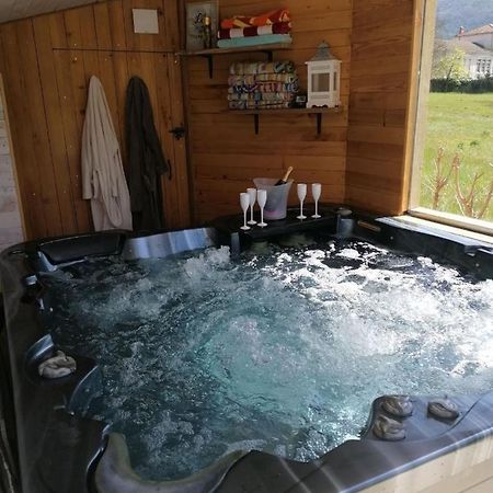 Chambre Avec Jacuzzi Privatif "Le Pecher" Saillans  Exterior foto